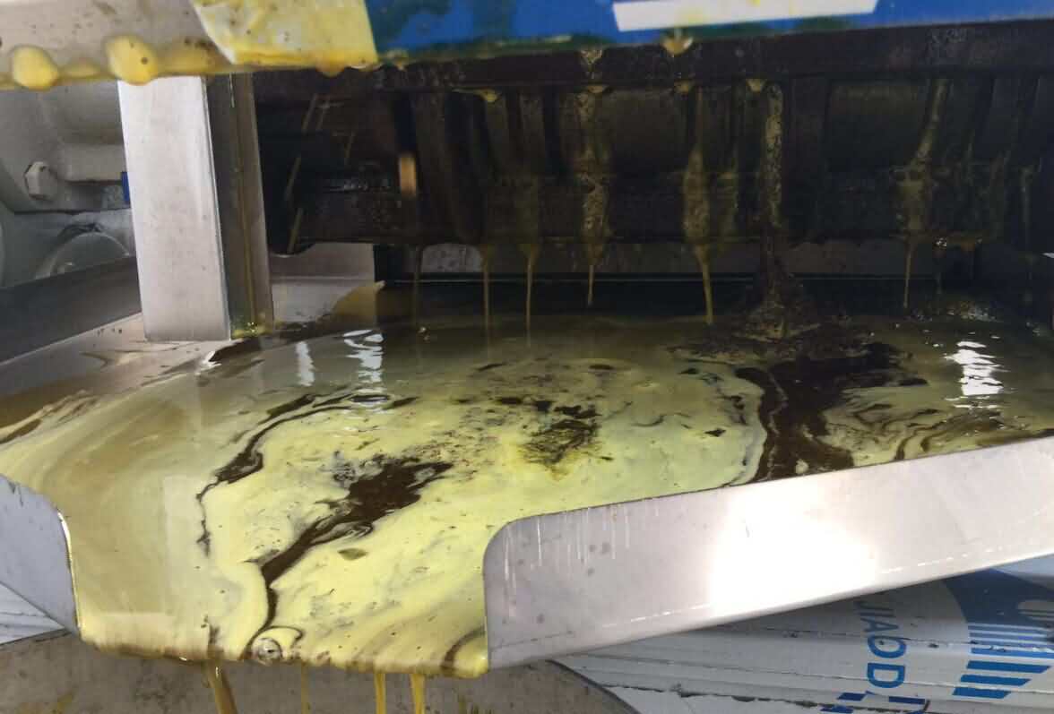榨油機榨花生油、菜籽油過程