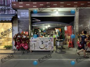 客戶購買《XZ-612包子機》調(diào)試師傅調(diào)不過來，部門經(jīng)理親自上門調(diào)試